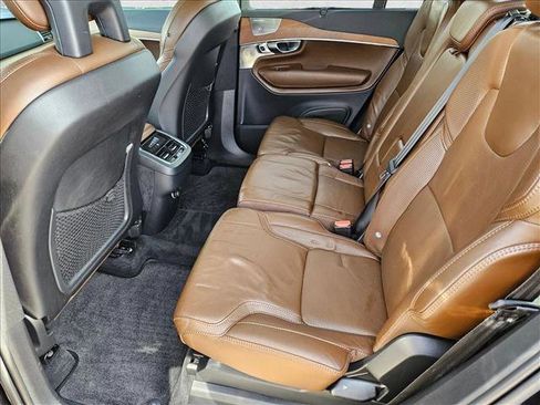 Used 2018 Volvo XC90 T6 Inscription w/ Convenience Package image 18