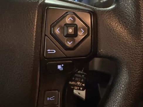 Used 2023 Toyota Tacoma TRD Sport image 18