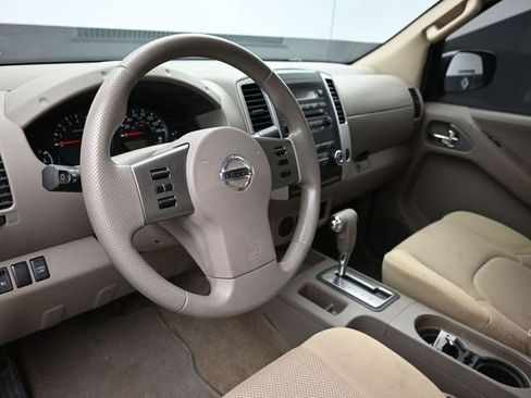 Used 2012 Nissan Frontier SV w/ SV Premium Utility Pkg image 12