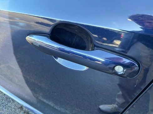 Used 2020 Toyota Corolla LE image 17