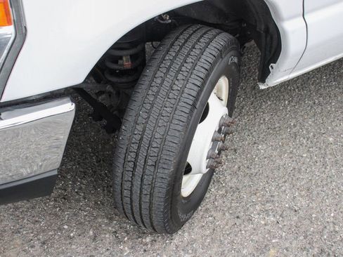 Used 2014 Ford E-350 and Econoline 350 Super Duty w/ Power Windows & Locks Group image 35