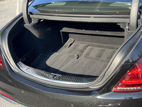 Used 2019 Mercedes-Benz S 560 4MATIC Sedan image 30