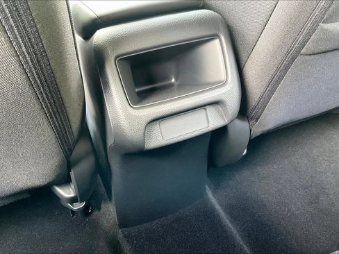 Used 2026 Honda HR-V LX image 10
