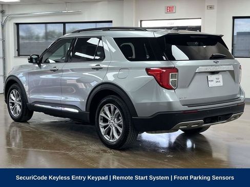 Used 2024 Ford Explorer XLT w/ Equipment Group 202A RWD image 8