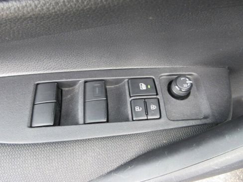 Used 2024 Toyota Corolla LE image 9