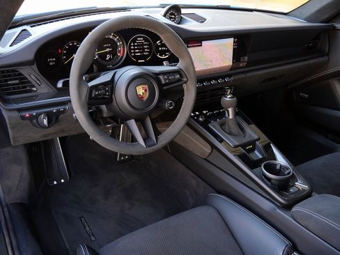 Used 2022 Porsche 911 GT3 image 11