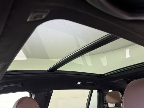 Used 2022 BMW X7 xDrive40i w/ M Sport Package image 24