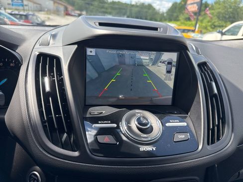 Used 2017 Ford Escape Titanium AWD/4WD image 27