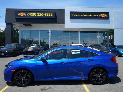 Used 2019 Honda Civic Sport image 2