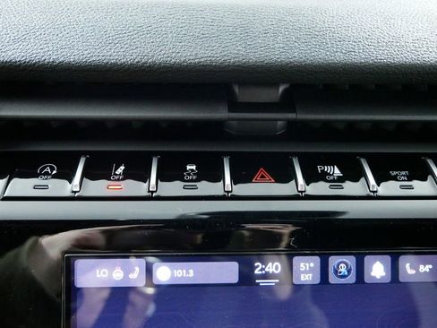 Used 2024 Jeep Grand Cherokee Altitude image 50