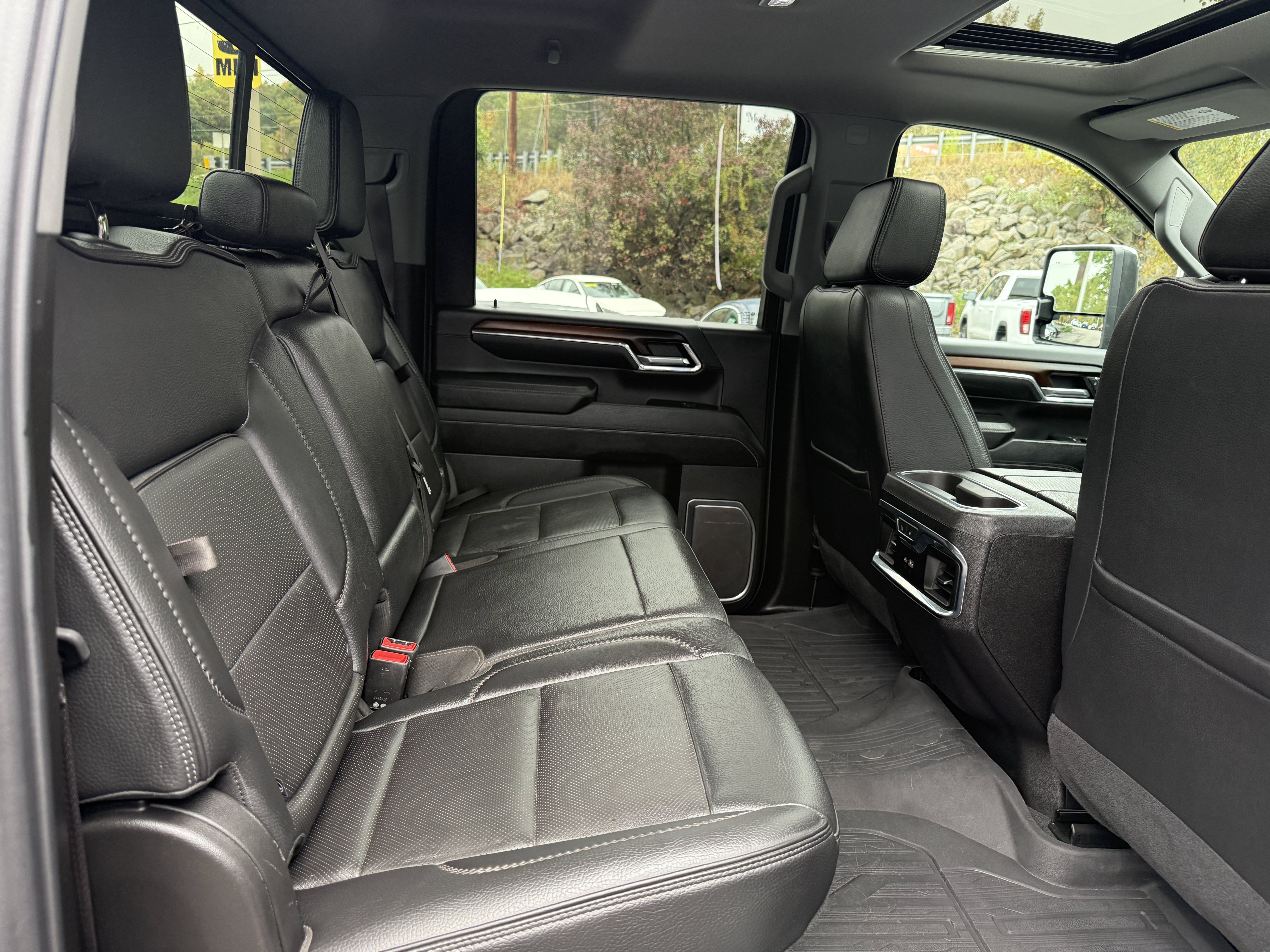Used 2024 GMC Sierra 2500 Denali w/ Denali Reserve Package AWD/4WD image 21
