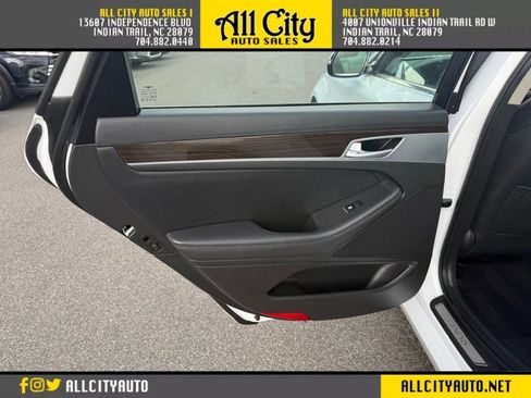 Used 2018 Genesis G80 3.8 image 15