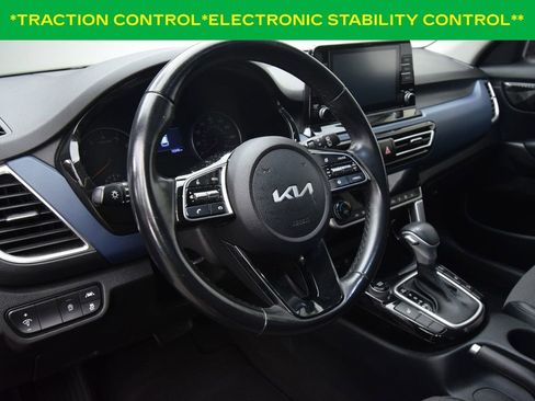 Used 2023 Kia Seltos S AWD/4WD image 15