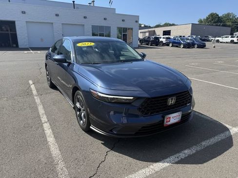 Used 2023 Honda Accord EX image 1