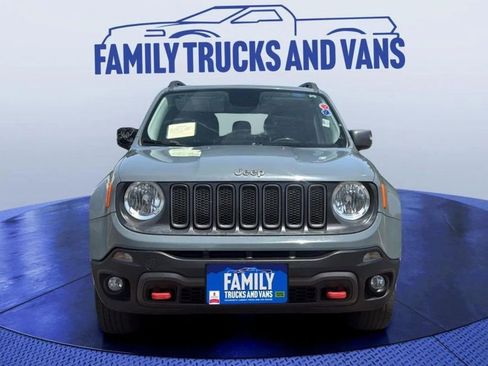 Used 2017 Jeep Renegade Trailhawk image 8