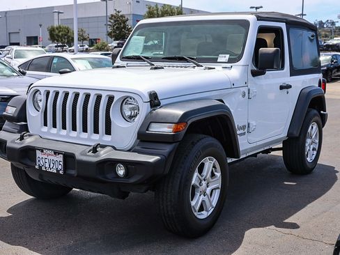 Used 2020 Jeep Wrangler Sport AWD/4WD image 14
