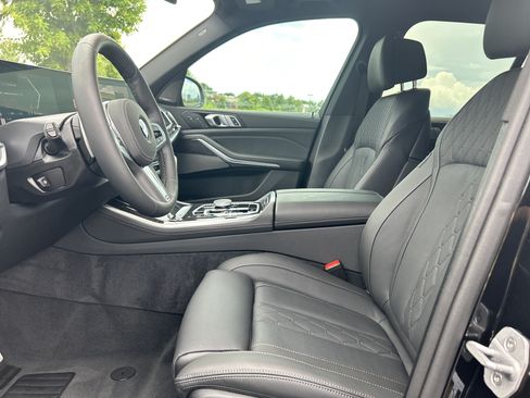 Used 2026 BMW X5 xDrive40i w/ M Sport Package AWD/4WD image 24