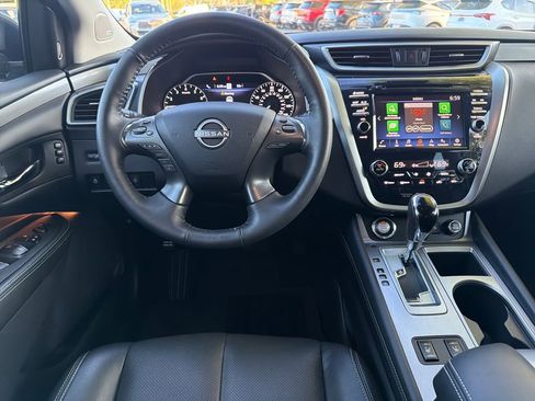 Used 2024 Nissan Murano SL FWD image 2