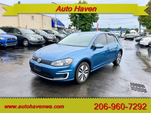 Used 2016 Volkswagen e-Golf SE image 1