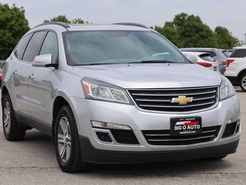 Used 2015 Chevrolet Traverse LT image 4