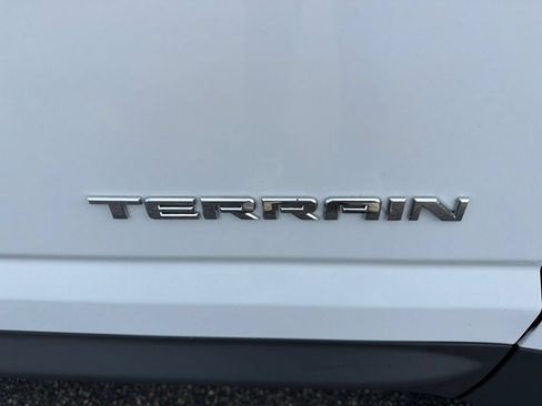 Used 2017 GMC Terrain SLE AWD/4WD image 10