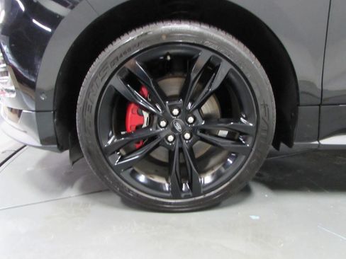 Certified 2024 Ford Edge ST w/ Equipment Group 401A AWD/4WD image 9
