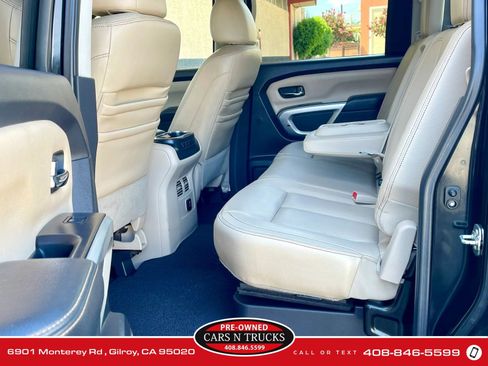 Used 2016 Nissan Titan SL RWD image 11