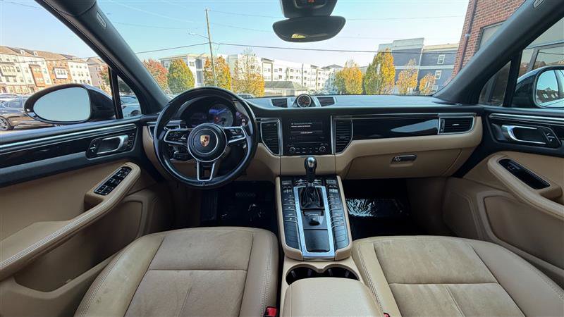 Used 2018 Porsche Macan S AWD/4WD image 21