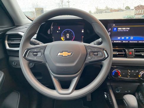 New 2026 Chevrolet TrailBlazer LT w/ LPO, Blackout Package FWD image 11
