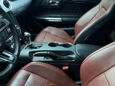 Used 2016 Ford Mustang GT Premium w/ Equipment Group 401A RWD image 9