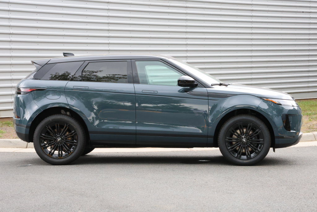 New 2026 Land Rover Range Rover Evoque S AWD/4WD image 4