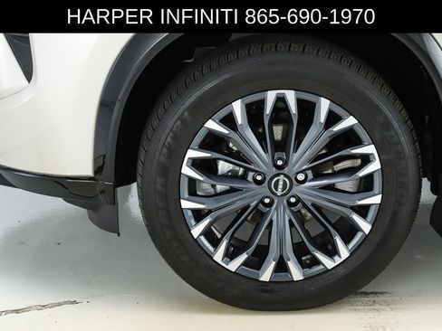 Used 2025 Nissan Rogue Platinum image 44