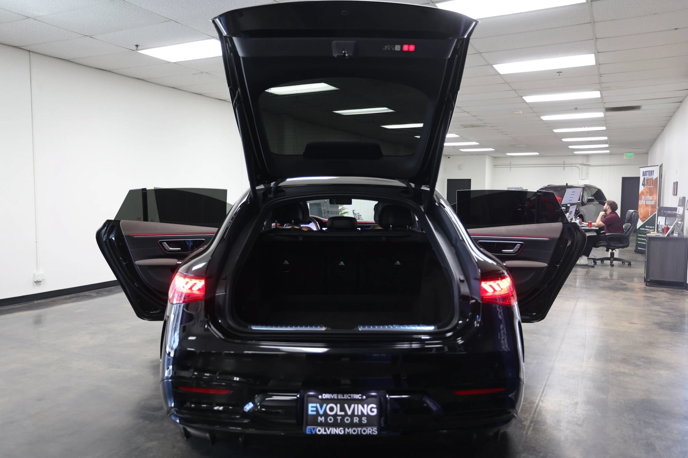 Used 2022 Mercedes-Benz EQS 580 4MATIC Sedan image 61