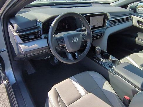 Certified 2025 Toyota Camry SE image 9