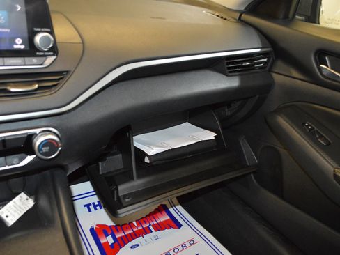 Used 2022 Nissan Altima 2.5 SV image 21