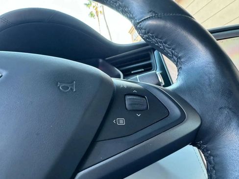 Used 2021 Tesla Model X Long Range AWD/4WD image 54