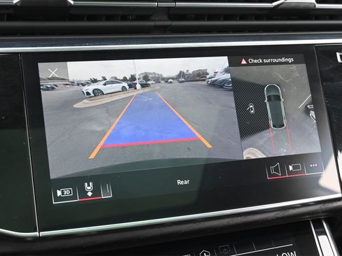 Used 2022 Audi Q8 Premium Plus image 9