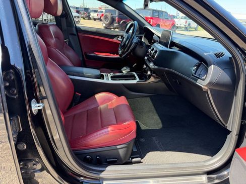Used 2019 Kia Stinger GT2 AWD/4WD image 54