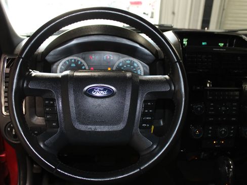 Used 2012 Ford Escape Limited FWD image 10