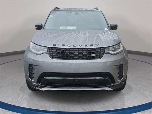 New 2026 Land Rover Discovery Dynamic SE image 2