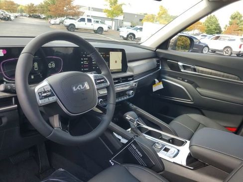 New 2025 Kia Telluride EX image 17