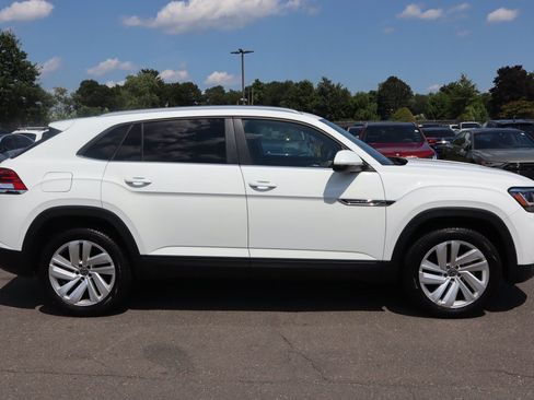 Used 2023 Volkswagen Atlas Cross Sport SE AWD/4WD image 4