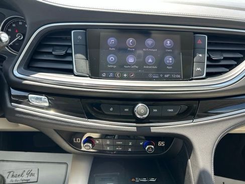 Used 2023 Buick Enclave Essence w/ Sport Touring Edition image 23