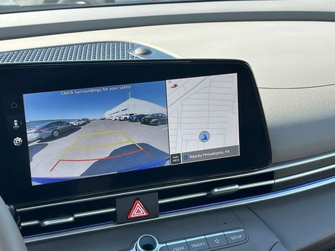 Used 2025 Hyundai Elantra SEL FWD image 23