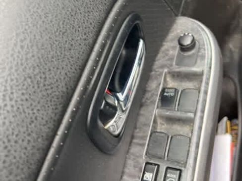 Used 2012 Suzuki Grand Vitara Limited image 20