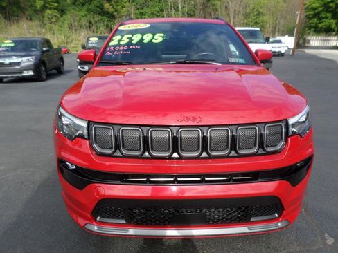 Used 2022 Jeep Compass Limited w/ (RED) Package AWD/4WD image 4