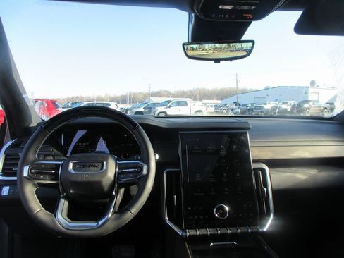 New 2026 GMC Acadia Denali Ultimate image 17