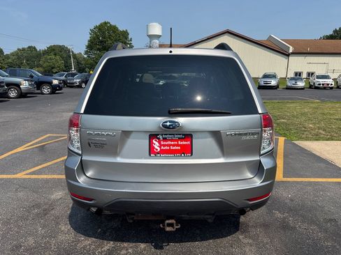Used 2011 Subaru Forester 2.5X Premium w/ All-Weather Pkg AWD/4WD image 7