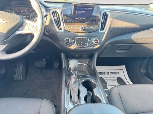 Used 2023 Chevrolet Malibu LT w/ LPO, Floor Liner Package FWD image 11