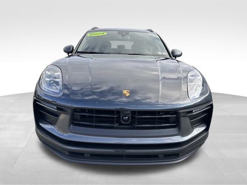 Used 2025 Porsche Macan image 8
